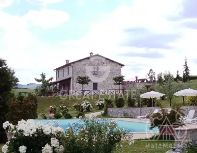 Buy in Italy for 600000€