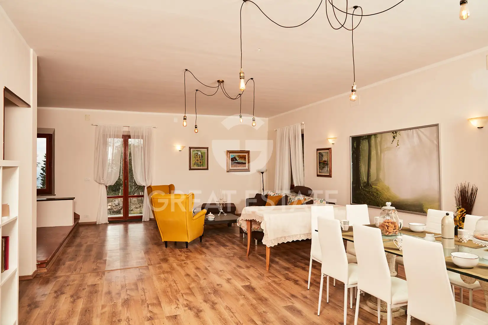 House 346m² in Italy, Siena. Priced at 680000€ rent photo-12
