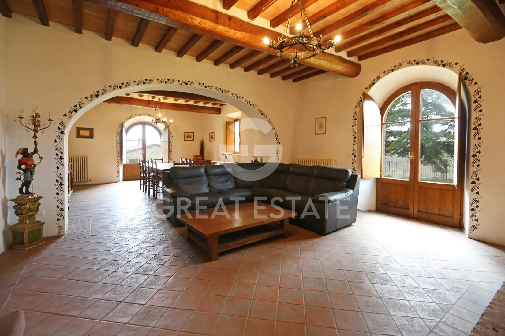 Country House 567m² in Italy, Siena. Priced at 2550000€ rent photo-15