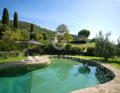 Buy in Italy for 3150000€