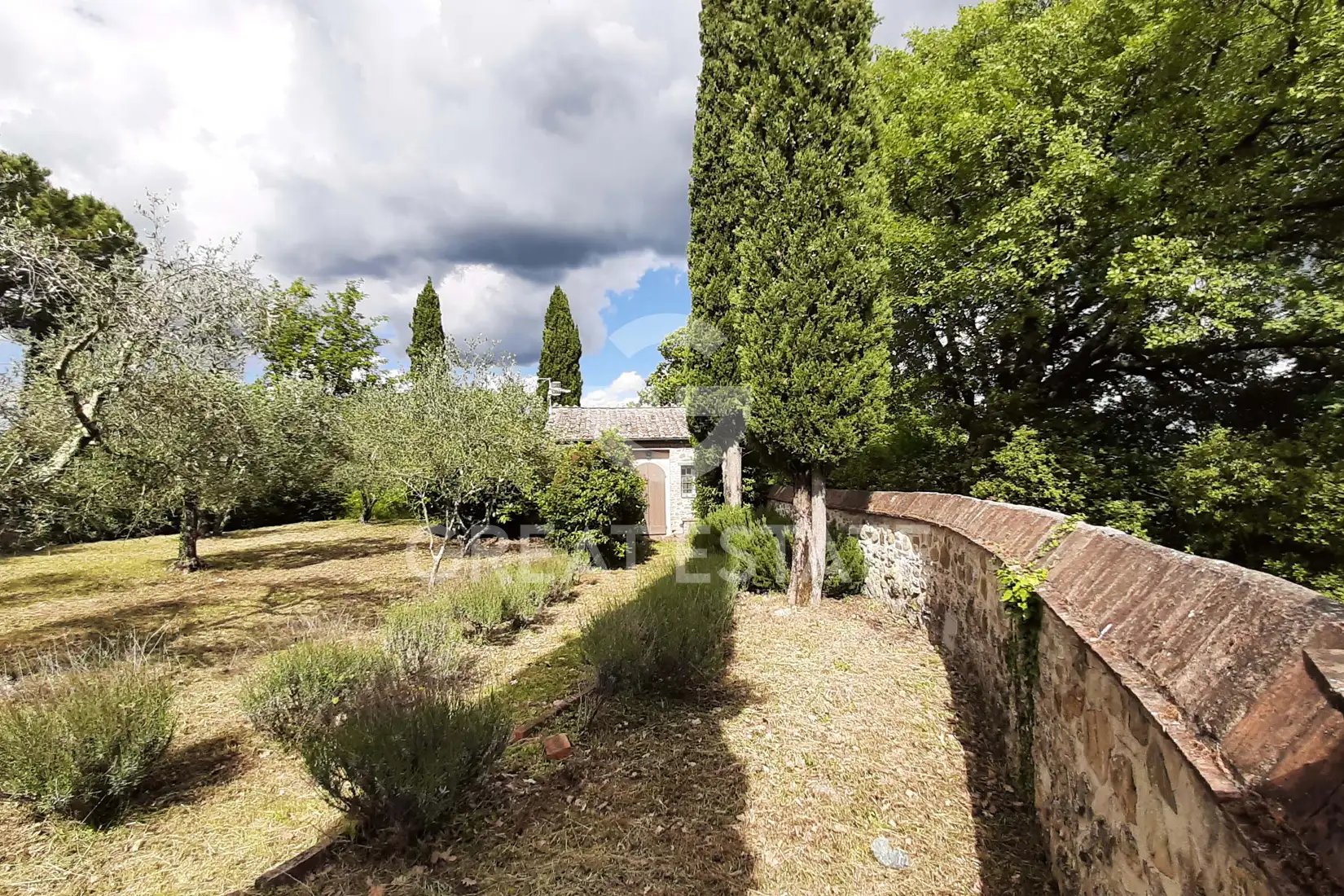House 607m² in Italy, Siena. Priced at 995000€ rent photo-12