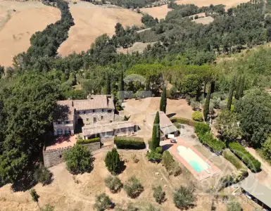 Buy in Italy for 995000€