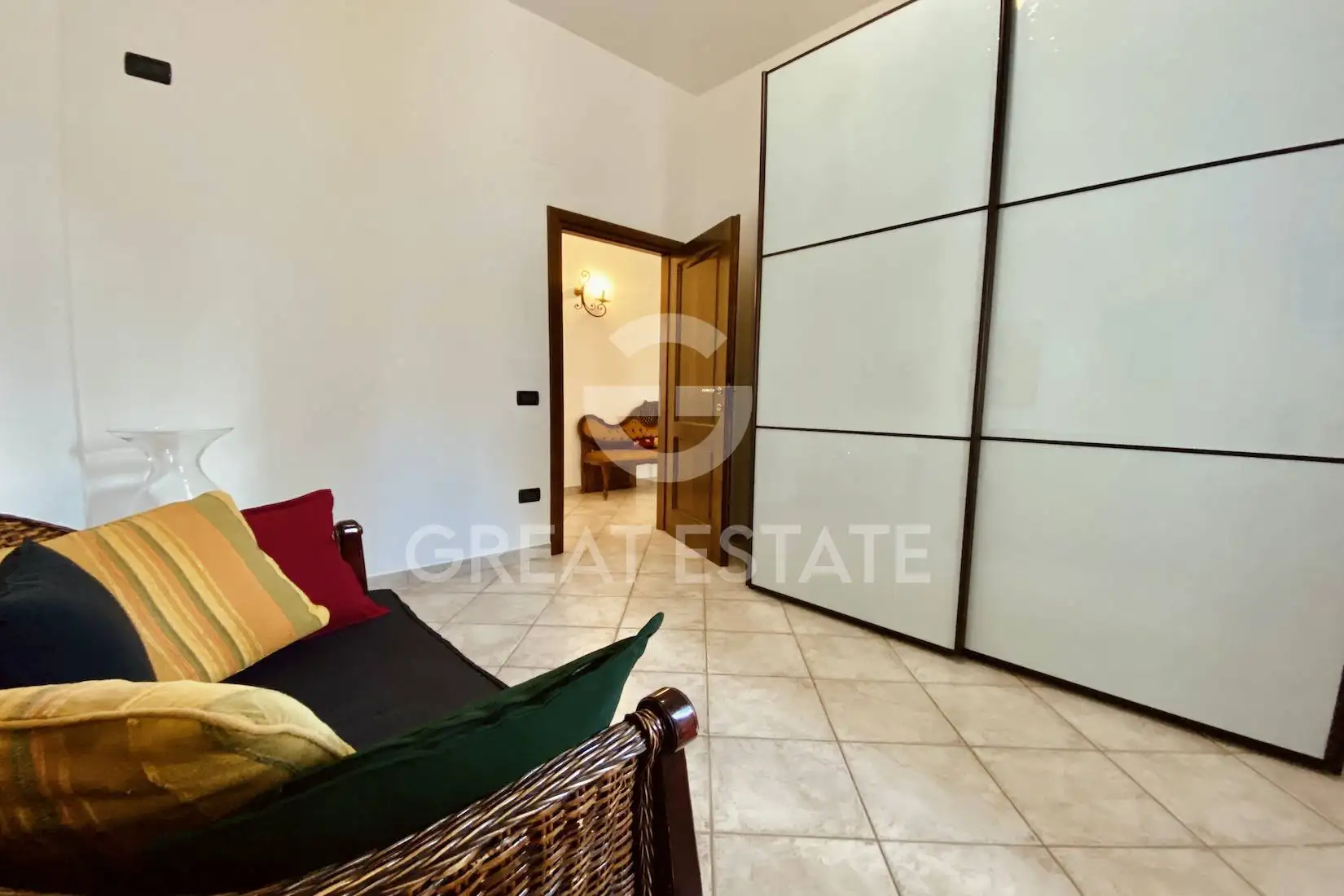 Villa 400m² in Italy, Livorno. Priced at 670000€ rent photo-8