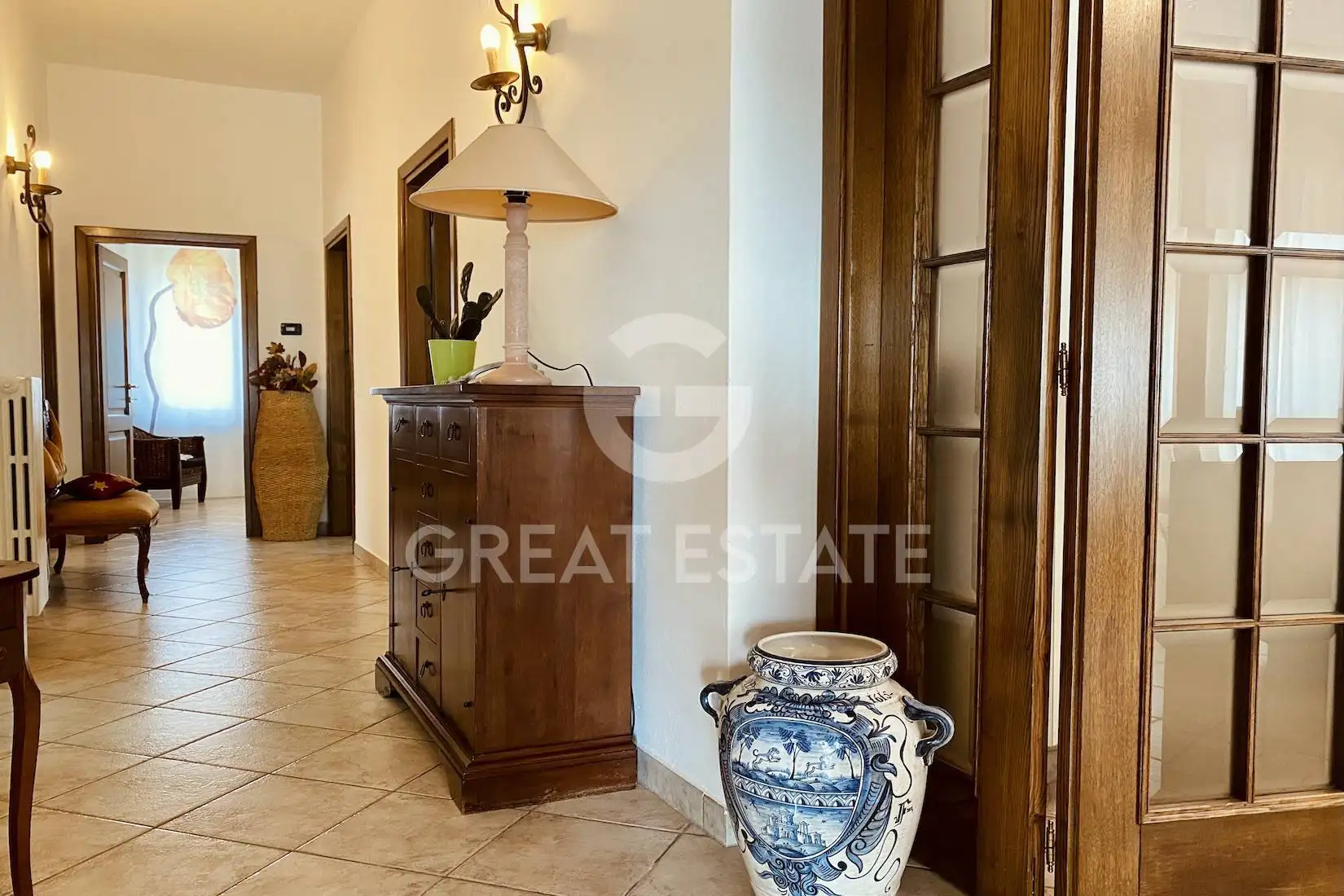 Villa 400m² in Italy, Livorno. Priced at 670000€ rent photo-11