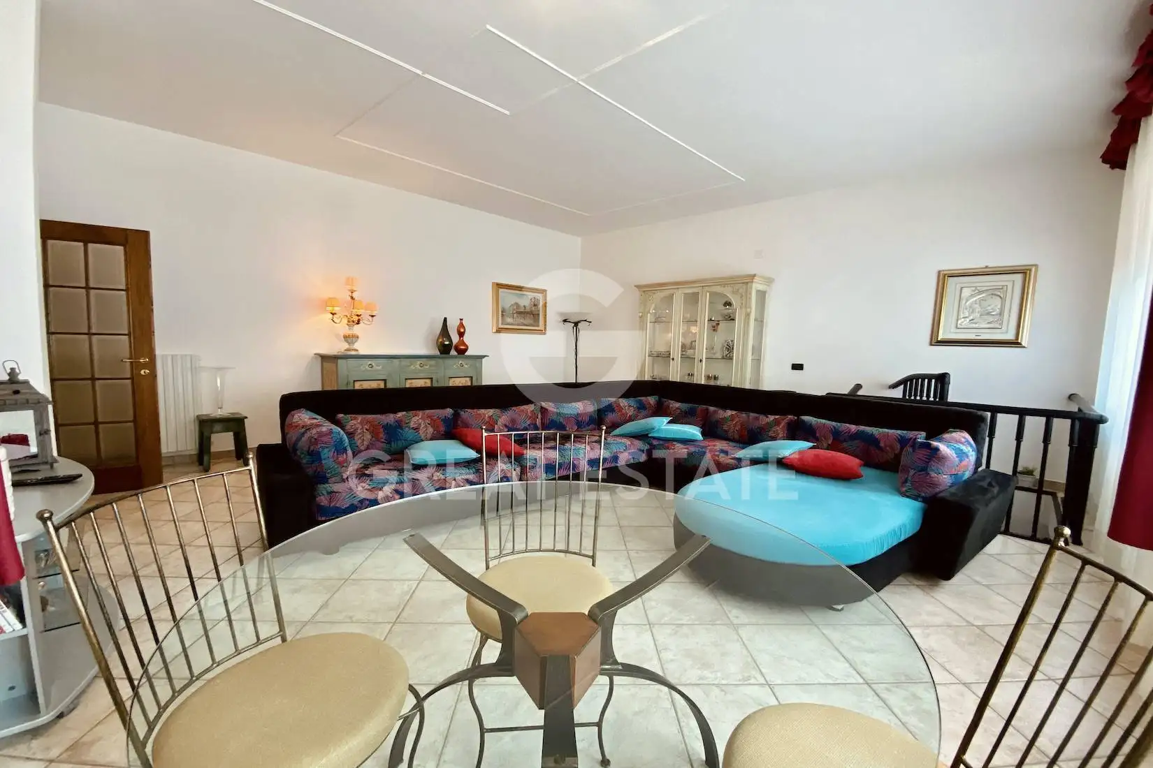 Villa 400m² in Italy, Livorno. Priced at 670000€ rent photo-12