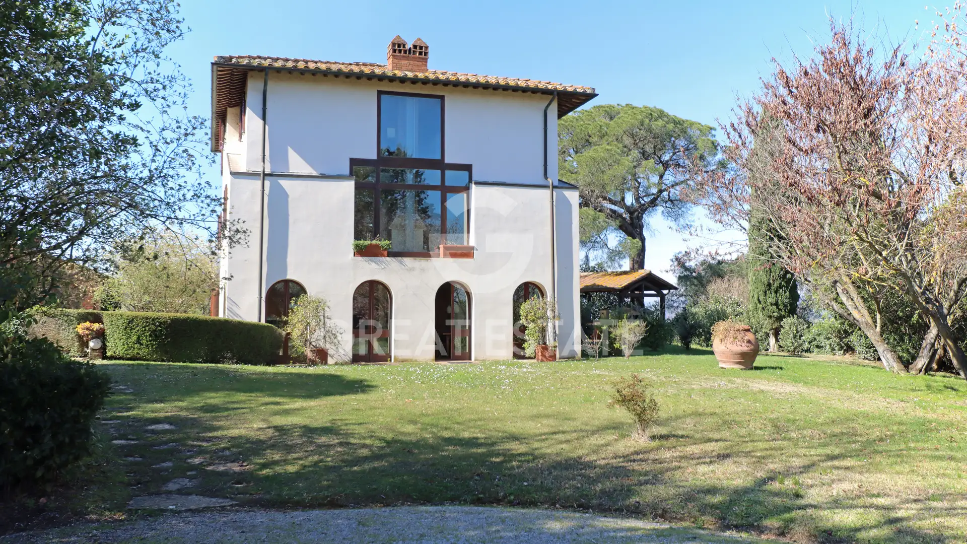 House 2883m² in Italy, Perugia. Priced at 5300000€ rent photo-6