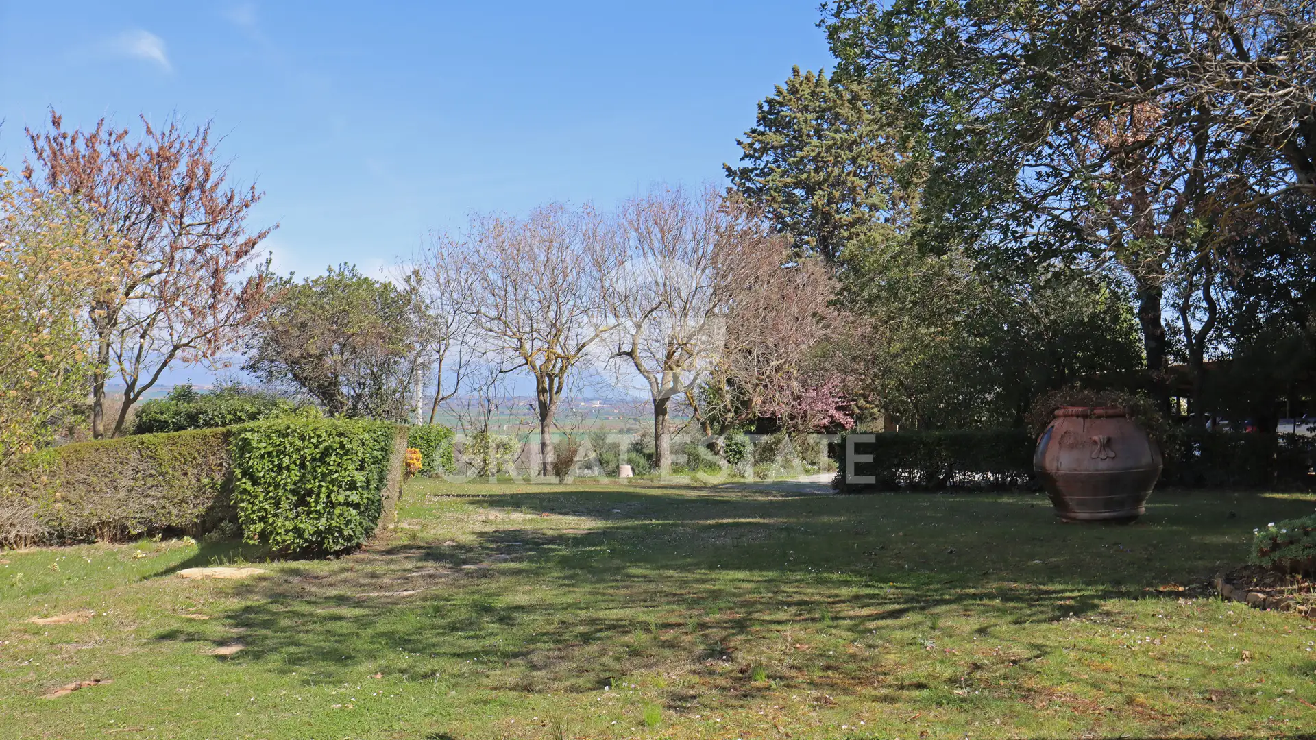 House 2883m² in Italy, Perugia. Priced at 5300000€ rent photo-13
