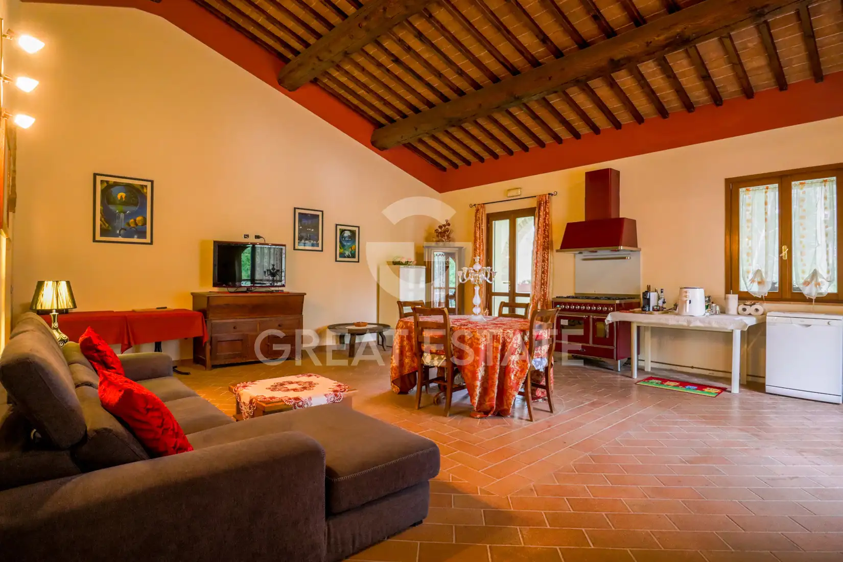 House 1043m² in Italy, Pisa. Priced at 1390000€ rent photo-15