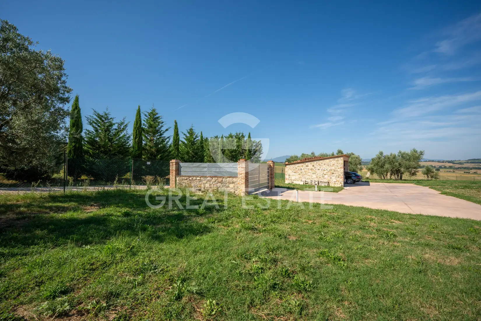House 287m² in Italy, Perugia. Priced at 785000€ rent photo-12