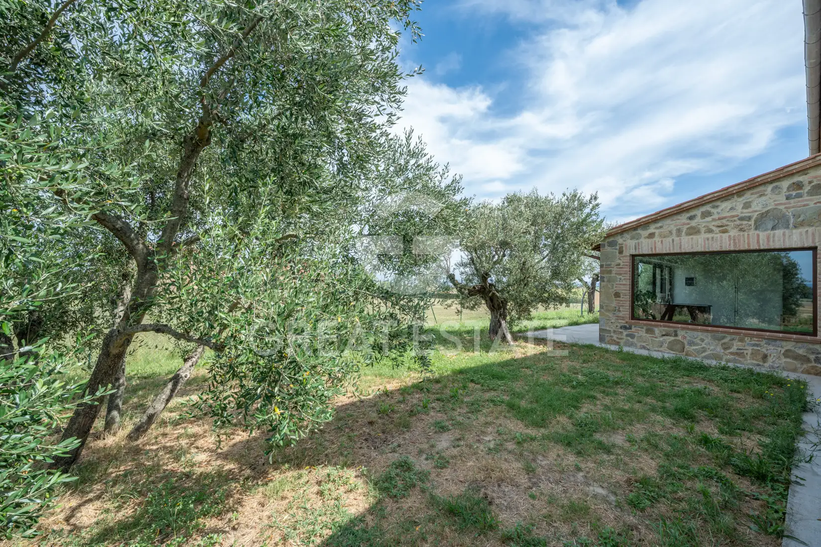 House 287m² in Italy, Perugia. Priced at 785000€ rent photo-14