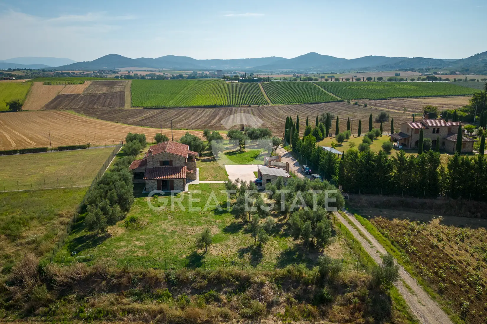 House 287m² in Italy, Perugia. Priced at 785000€ rent photo-15