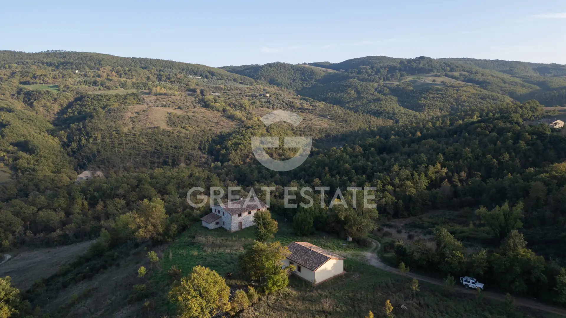 House 517m² in Italy, Terney. Priced at 1100000€ rent photo-15