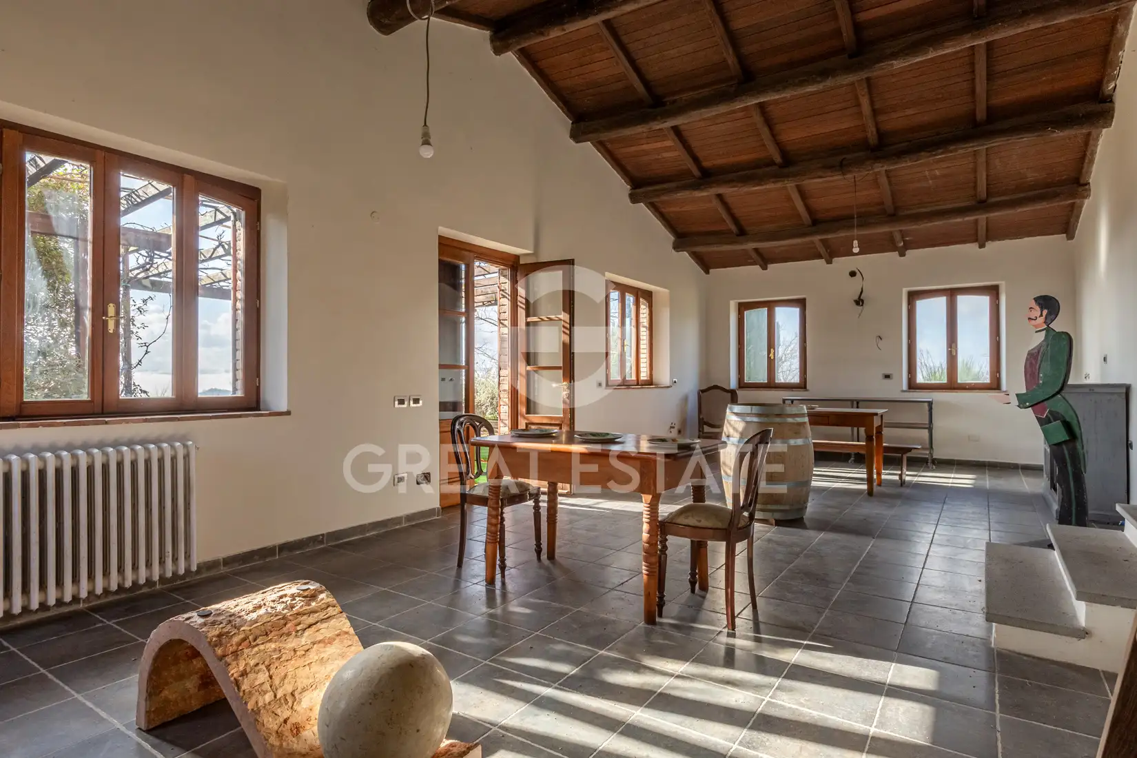 House 866m² in Italy, Terney. Priced at 750000€ rent photo-12