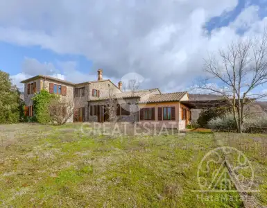 Buy in Italy for 750000€