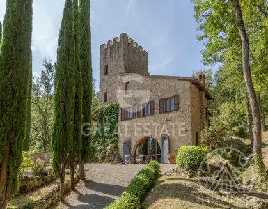 Buy in Italy for 675000€