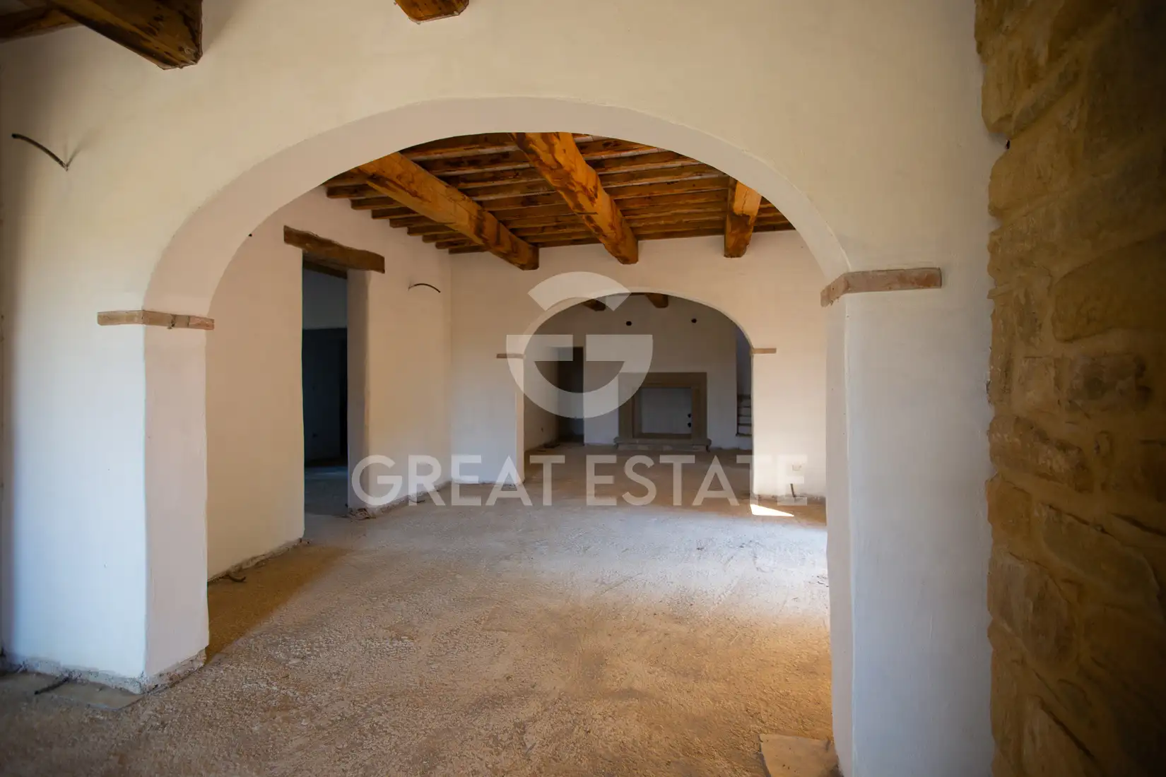 House 440m² in Italy, Perugia. Priced at 2000000€ rent photo-13