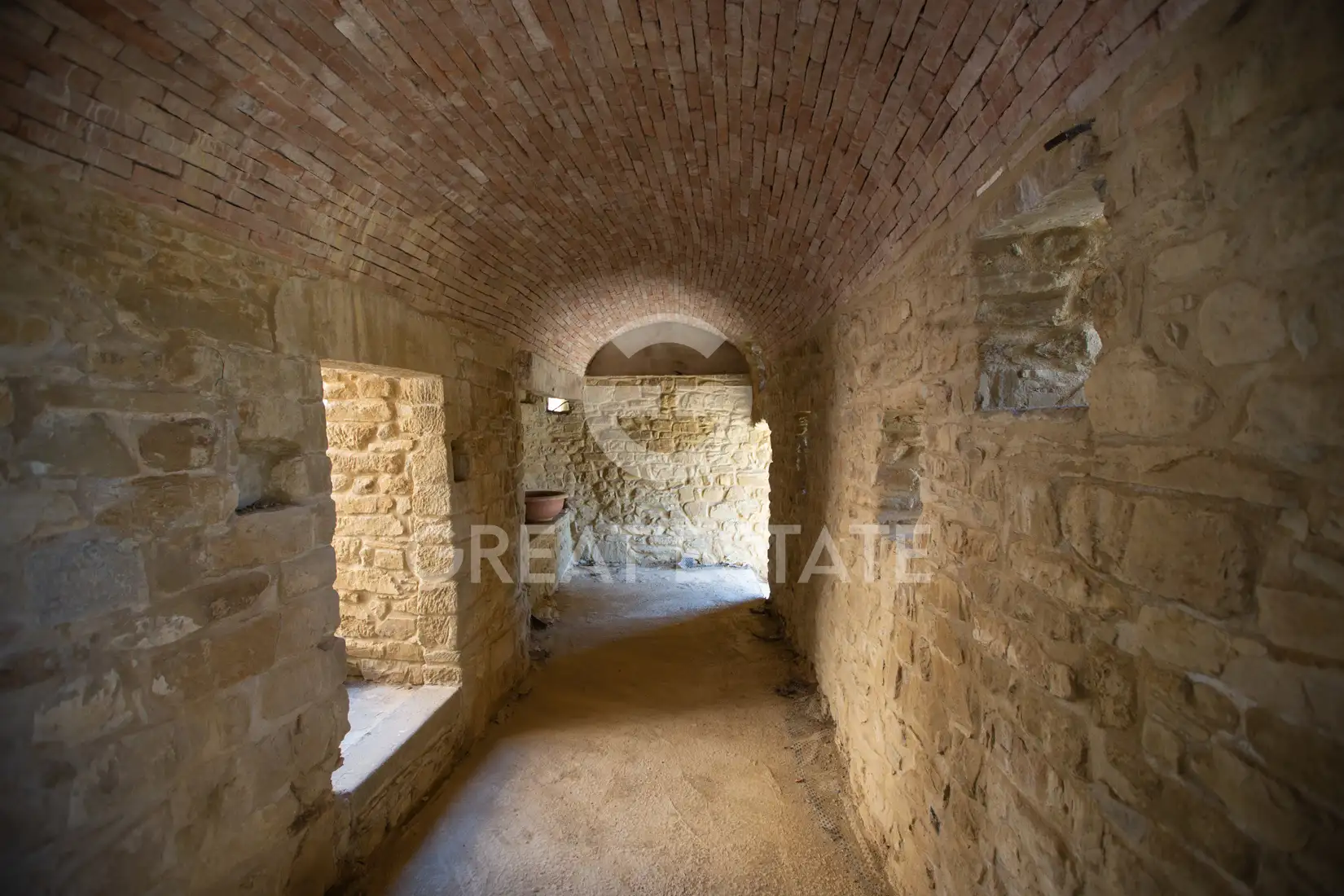 House 440m² in Italy, Perugia. Priced at 2000000€ rent photo-15