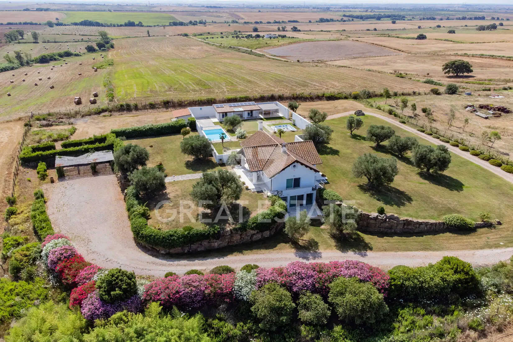Villa 381m² in Italy, Viterbo. Priced at 1600000€ rent photo-4