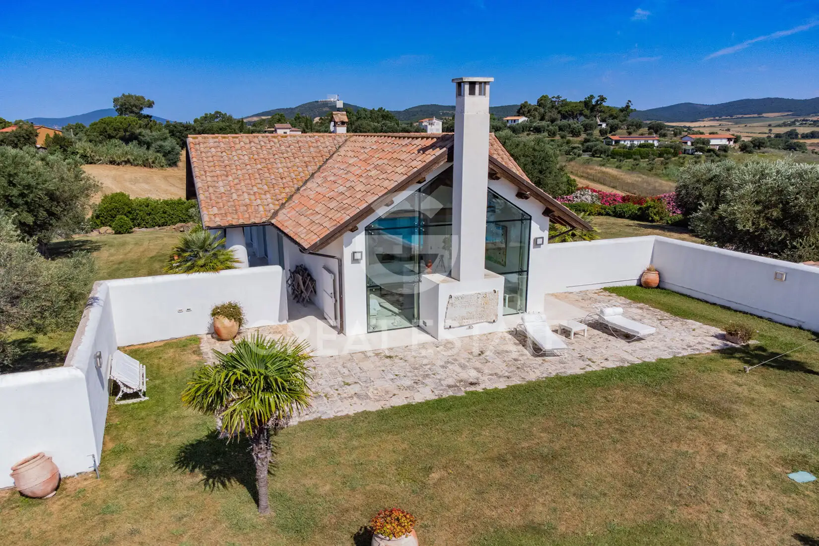 Villa 381m² in Italy, Viterbo. Priced at 1600000€ rent photo-7