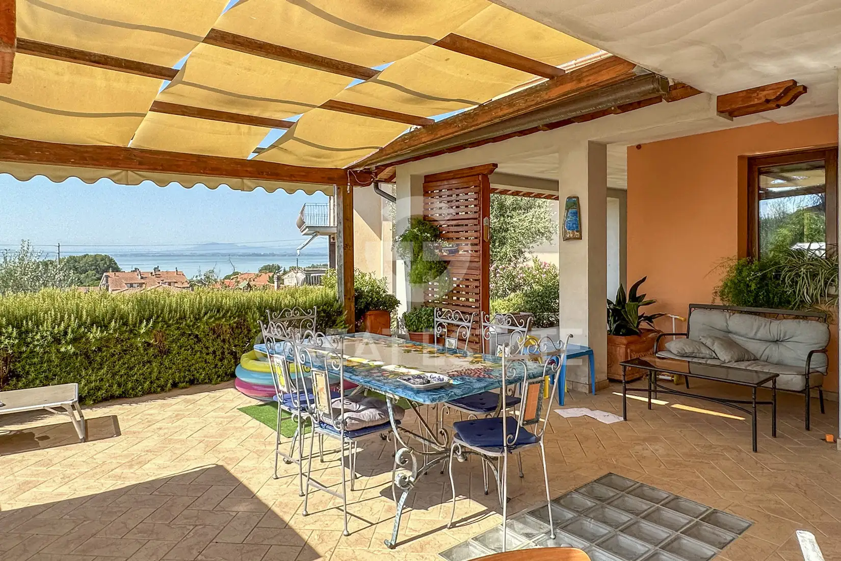 House 601m² in Italy, Perugia. Priced at 650000€ rent photo-1