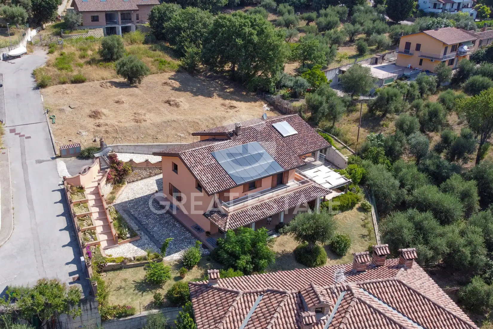 House 601m² in Italy, Perugia. Priced at 650000€ rent photo-4