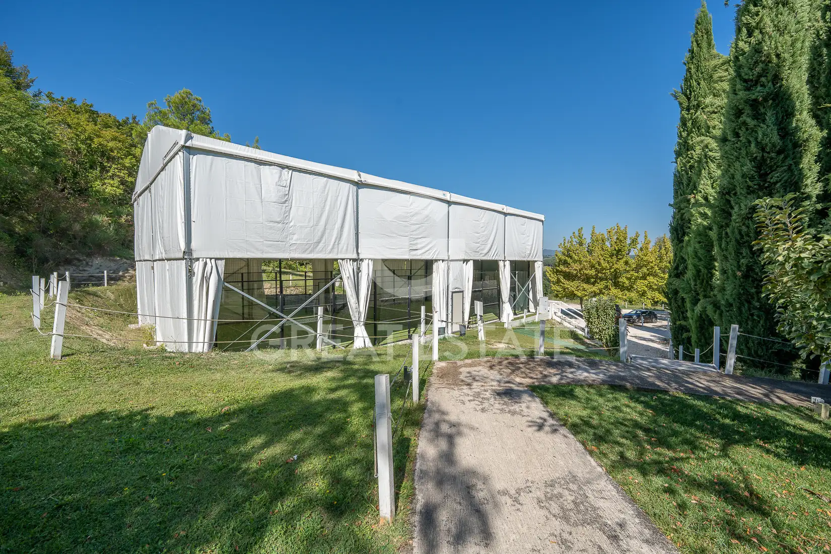 House 900m² in Italy, Perugia. Priced at 1350000€ rent photo-15