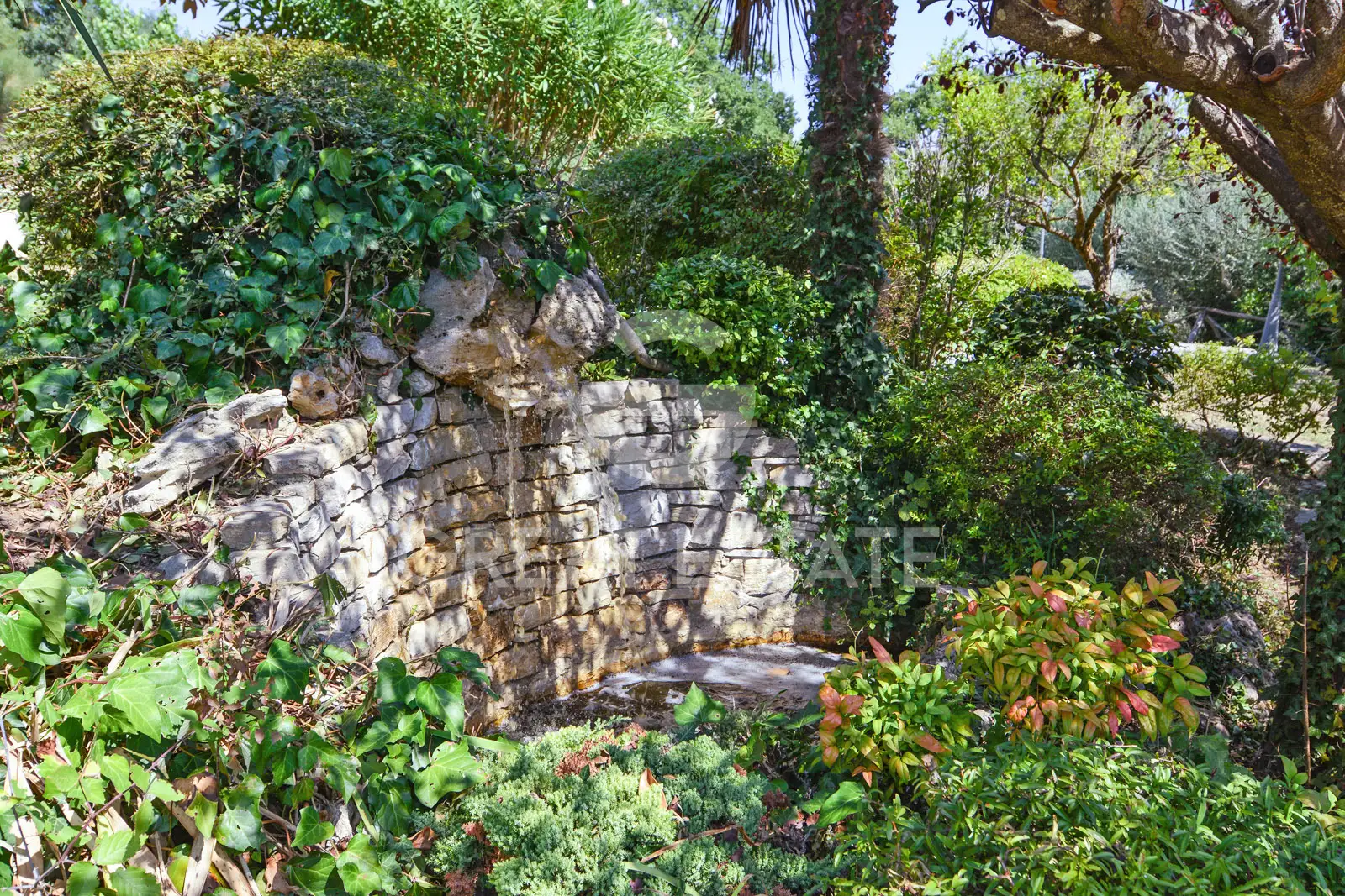 Villa 838m² in Italy, Perugia. Priced at 950000€ rent photo-14