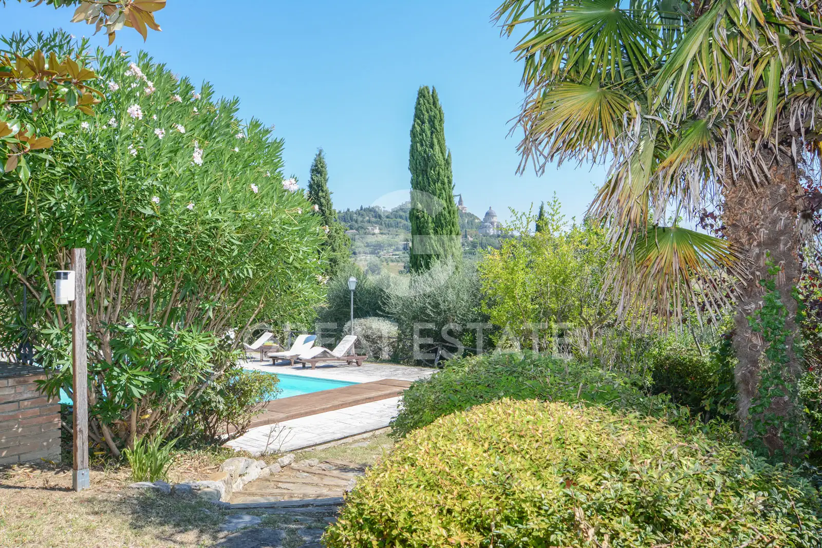 Villa 838m² in Italy, Perugia. Priced at 950000€ rent photo-15