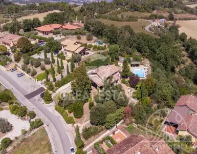 Buy in Italy for 950000€
