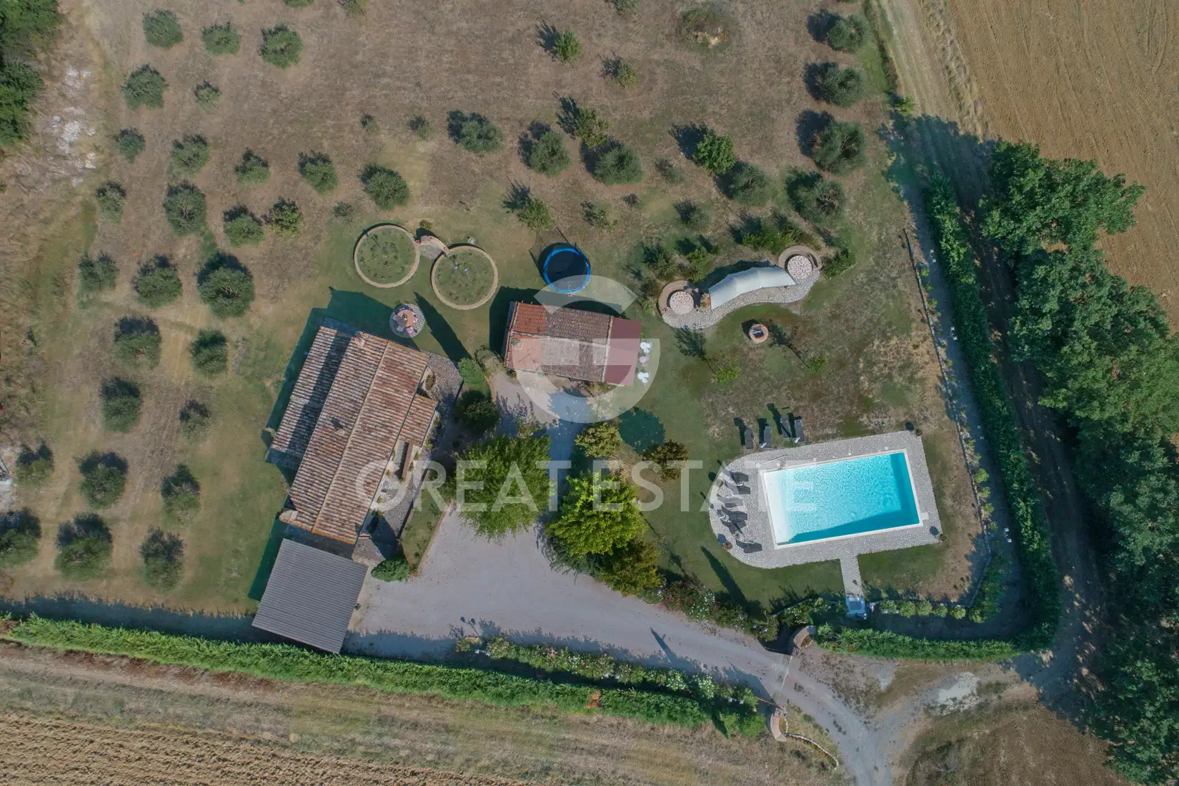House 183m² in Italy, Arezzo. Priced at 590000€ rent photo-6