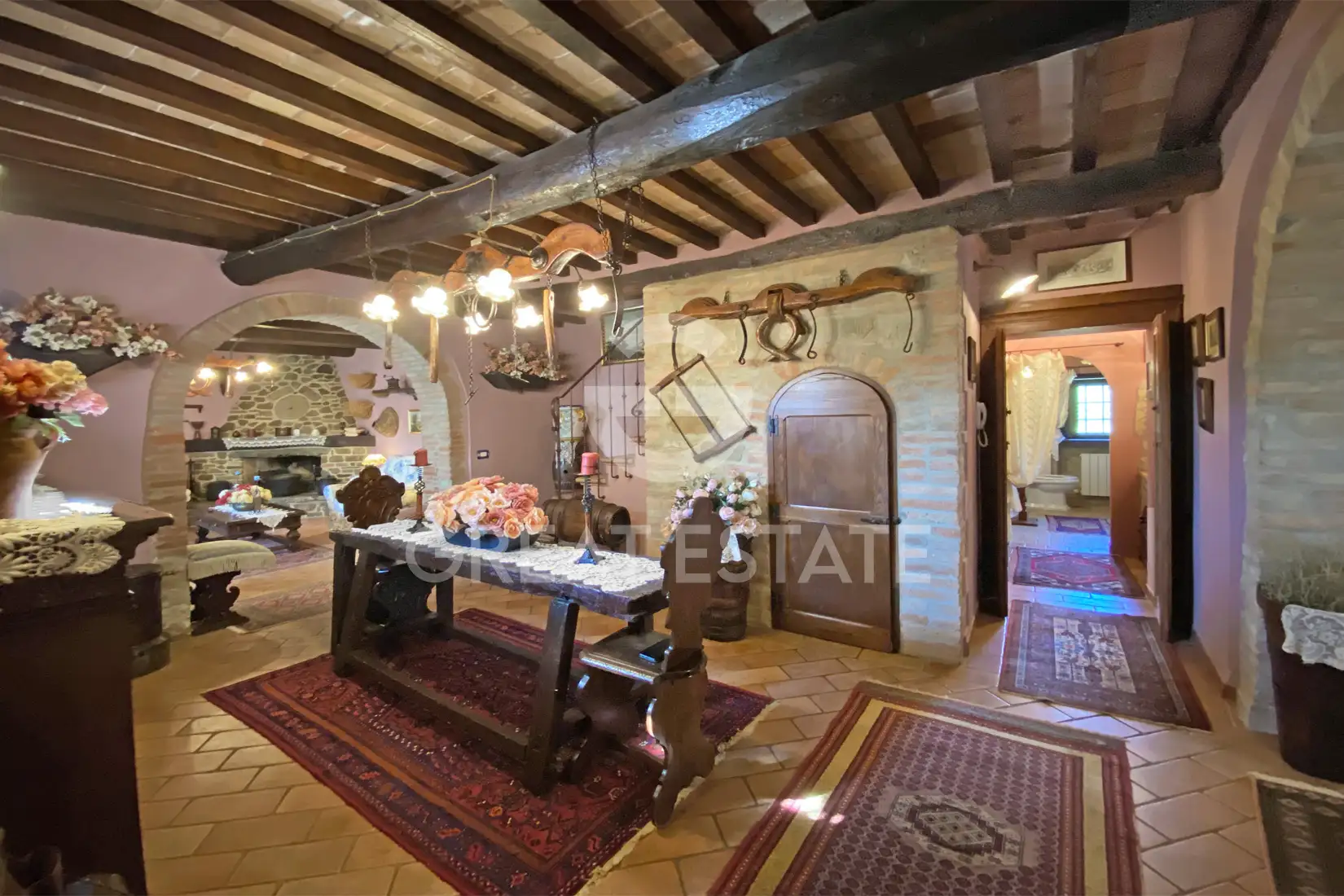 House 183m² in Italy, Arezzo. Priced at 590000€ rent photo-10