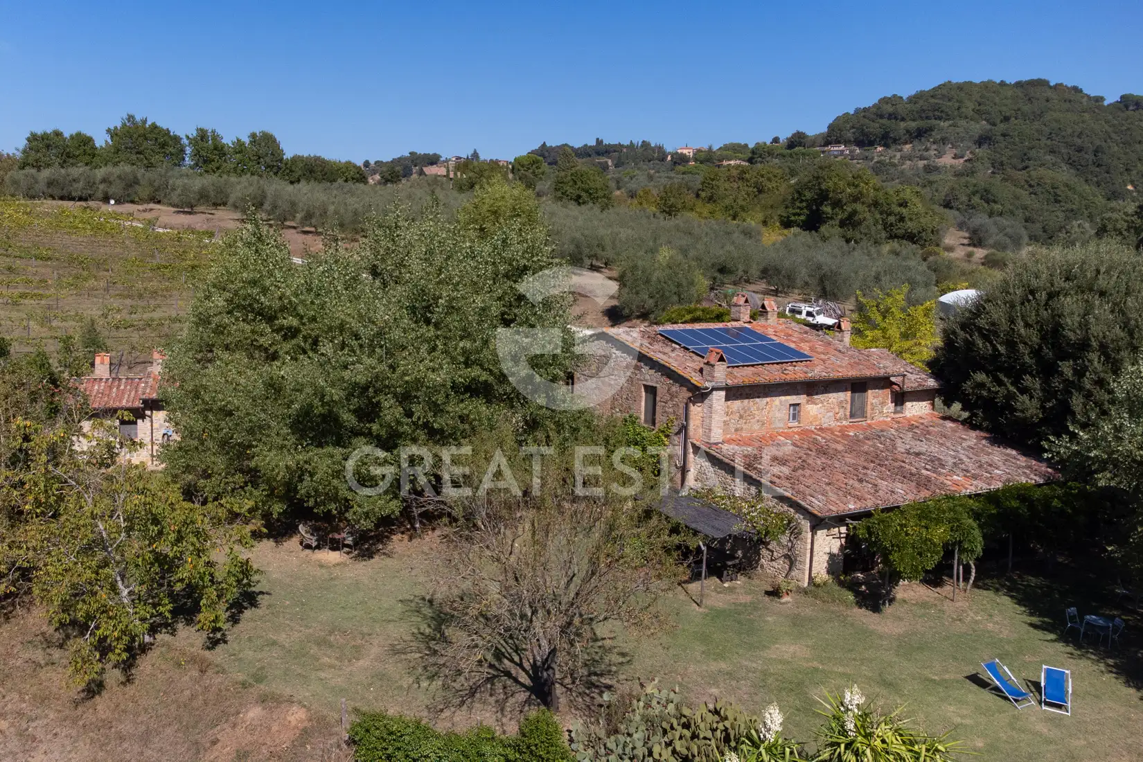 House 474m² in Italy, Perugia. Priced at 870000€ rent photo-3