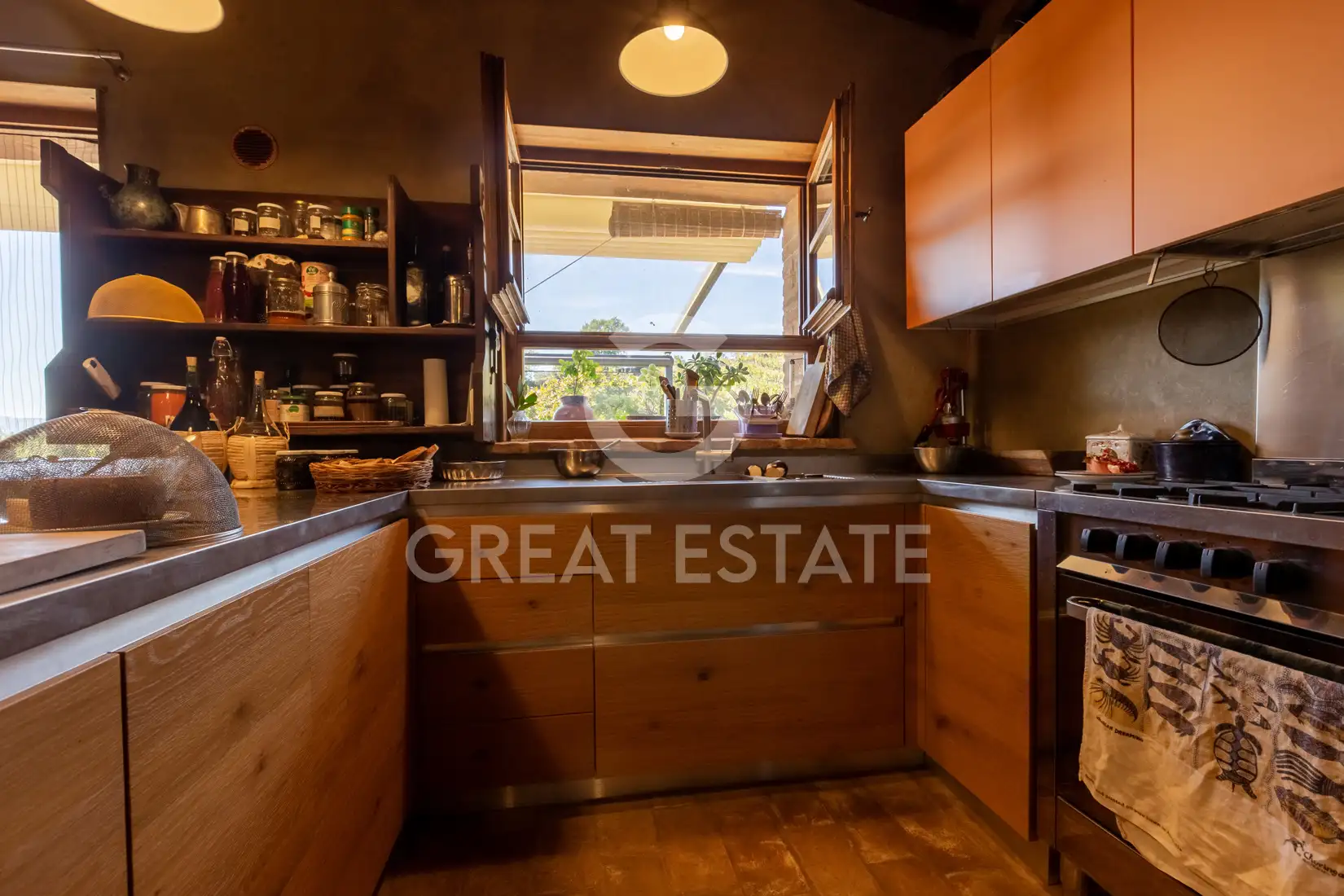 House 474m² in Italy, Perugia. Priced at 870000€ rent photo-13