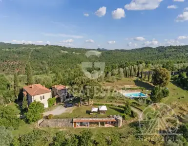 Buy in Italy for 1200000€
