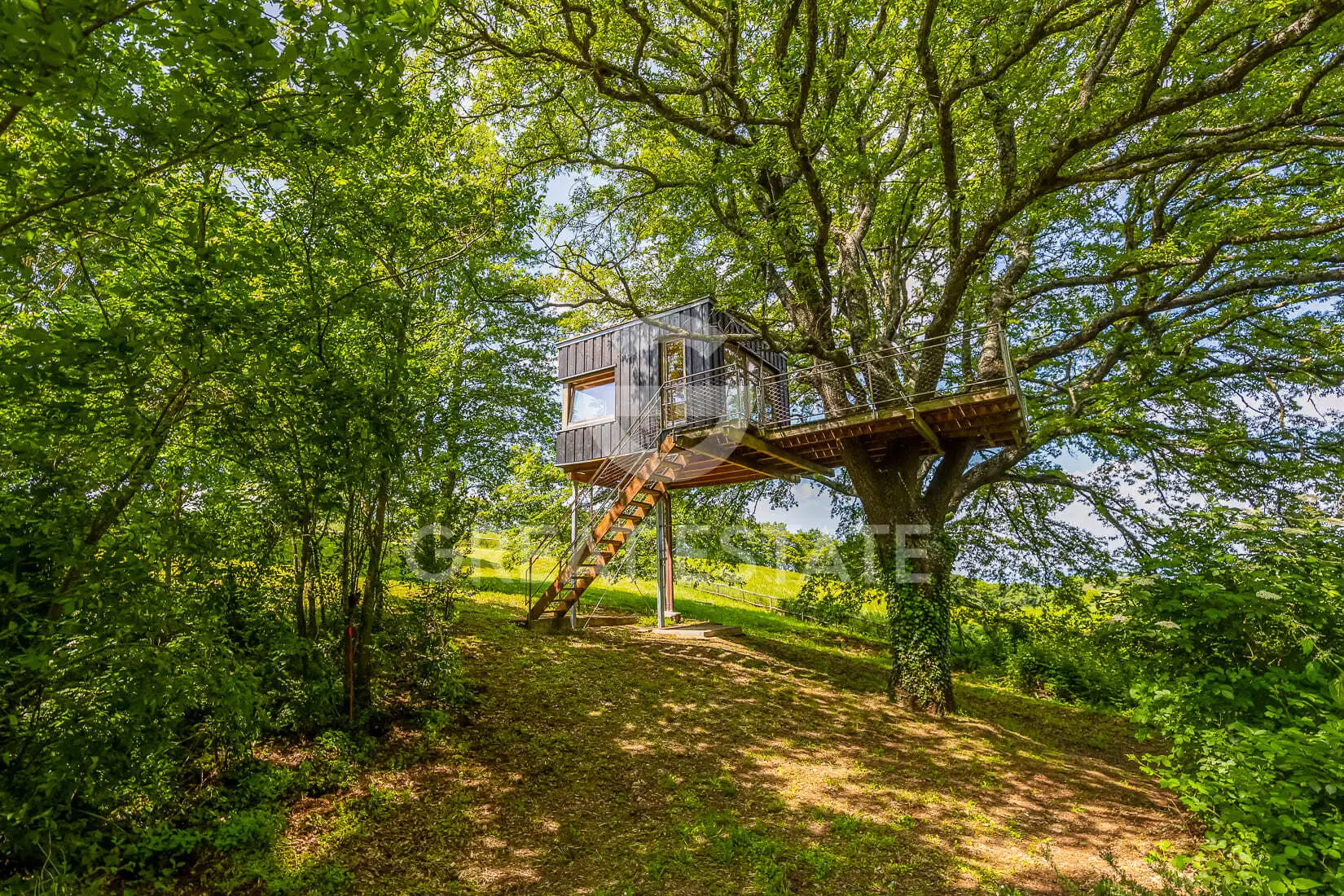 House 703m² in Italy, Terney. Priced at 1450000€ rent photo-13