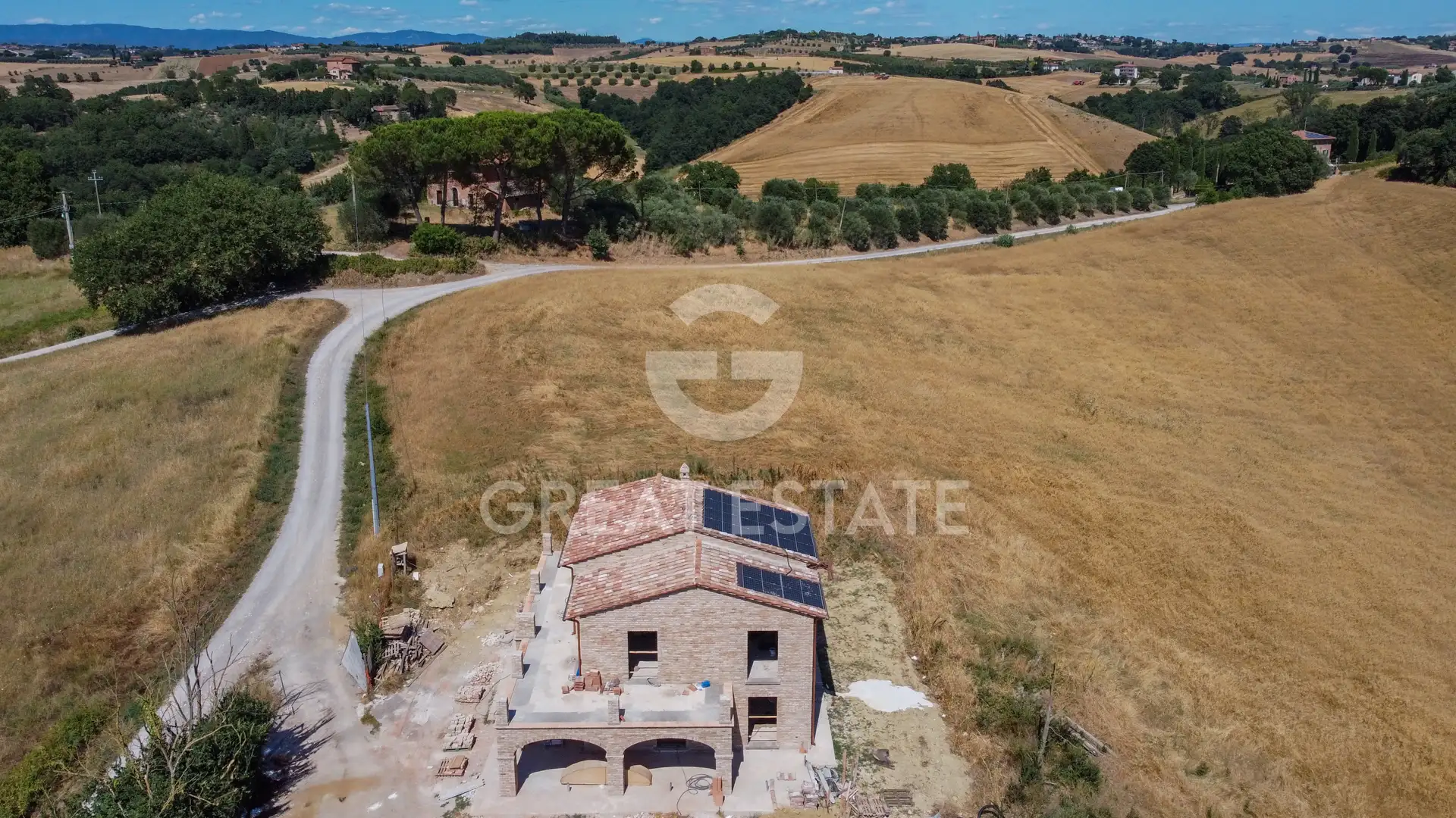 House 347m² in Italy, Perugia. Priced at 1500000€ rent photo-5