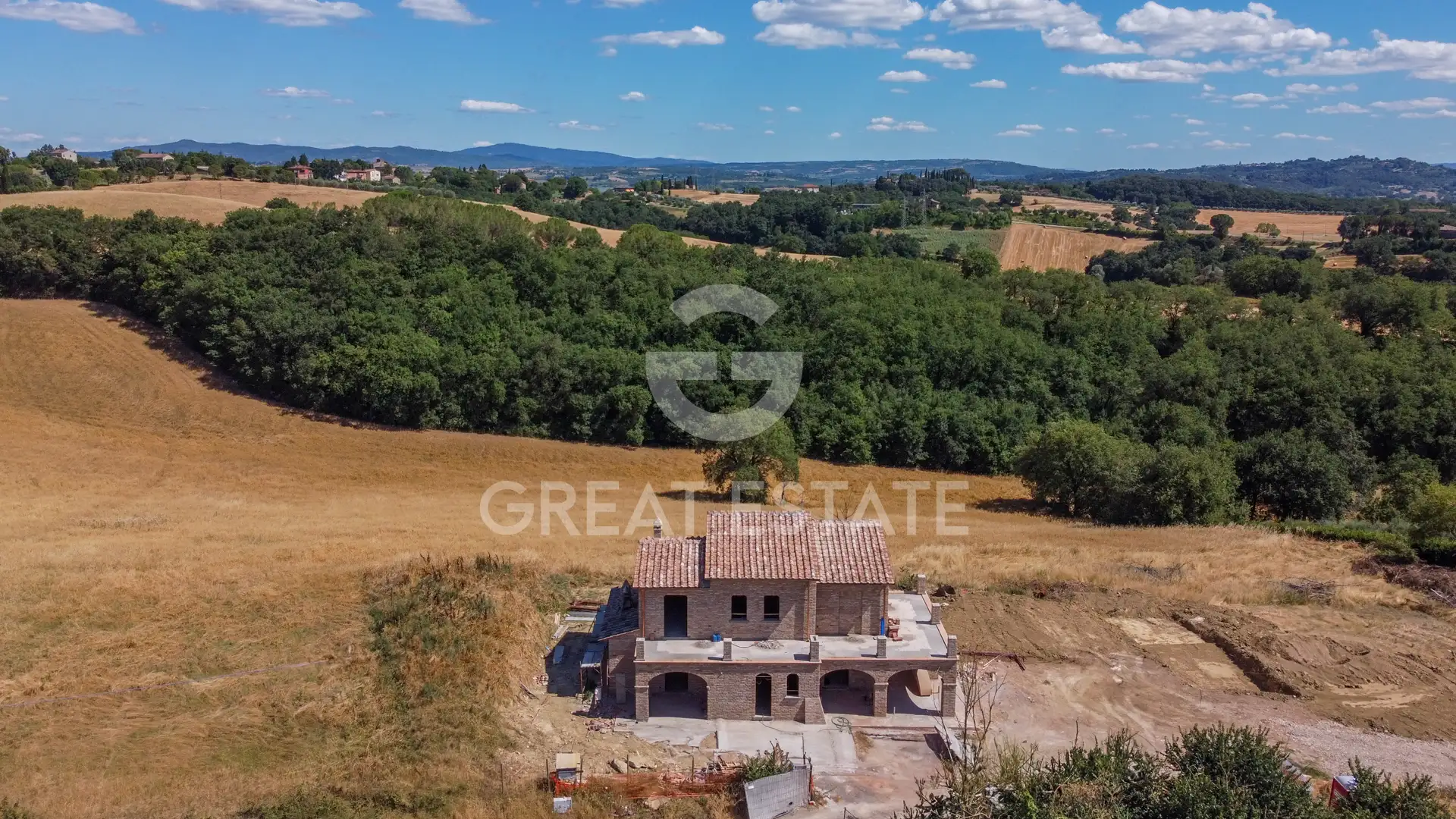 House 347m² in Italy, Perugia. Priced at 1500000€ rent photo-6
