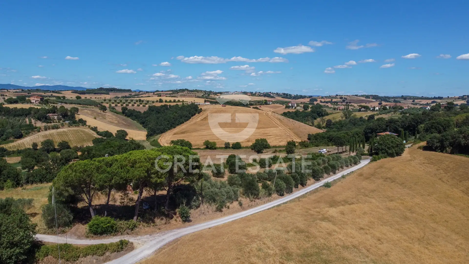House 347m² in Italy, Perugia. Priced at 1500000€ rent photo-10