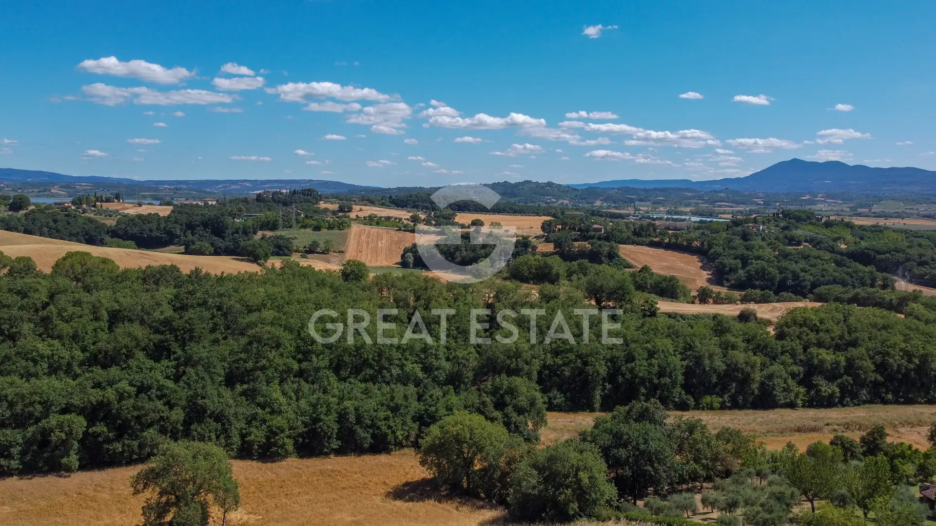 House 347m² in Italy, Perugia. Priced at 1500000€ rent photo-11