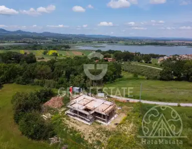 Buy in Italy for 1500000€