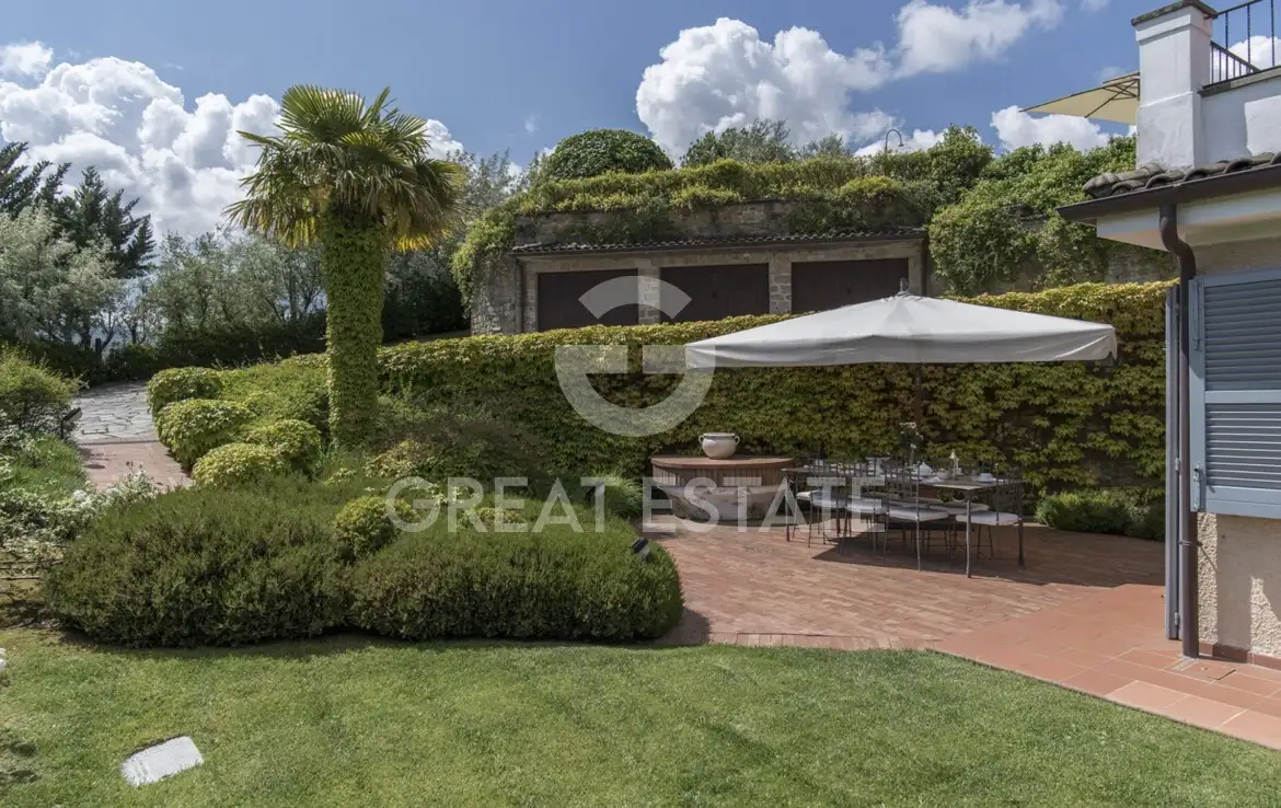 Villa 631m² in Italy, Arezzo. Priced at 2950000€ rent photo-10