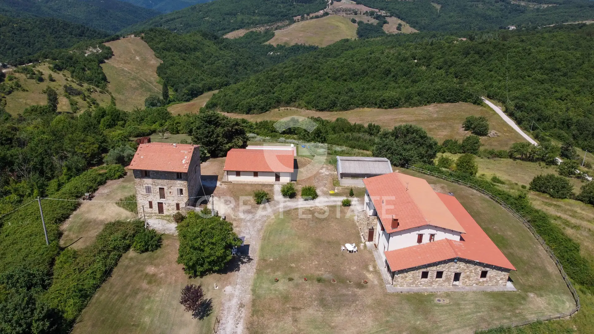 House 760m² in Italy, Perugia. Priced at 890000€ rent photo-3