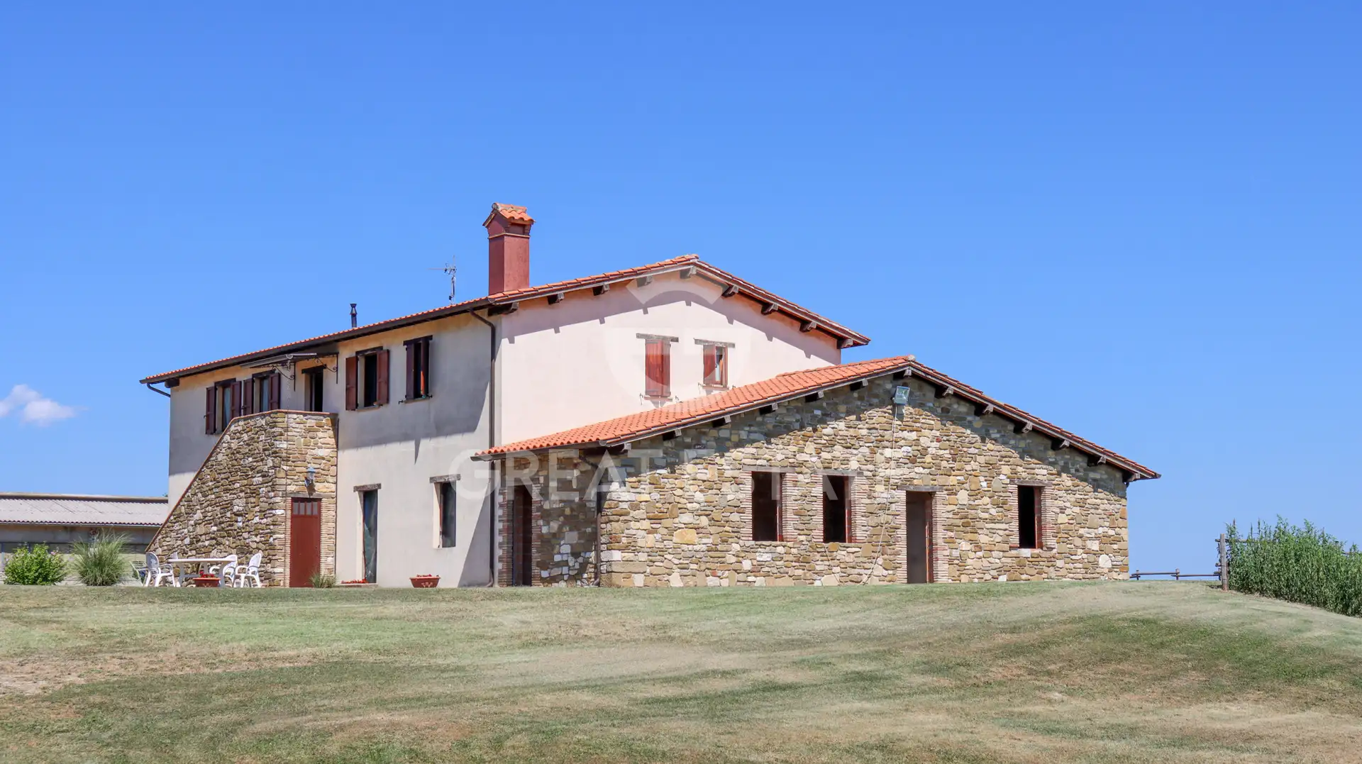 House 760m² in Italy, Perugia. Priced at 890000€ rent photo-6