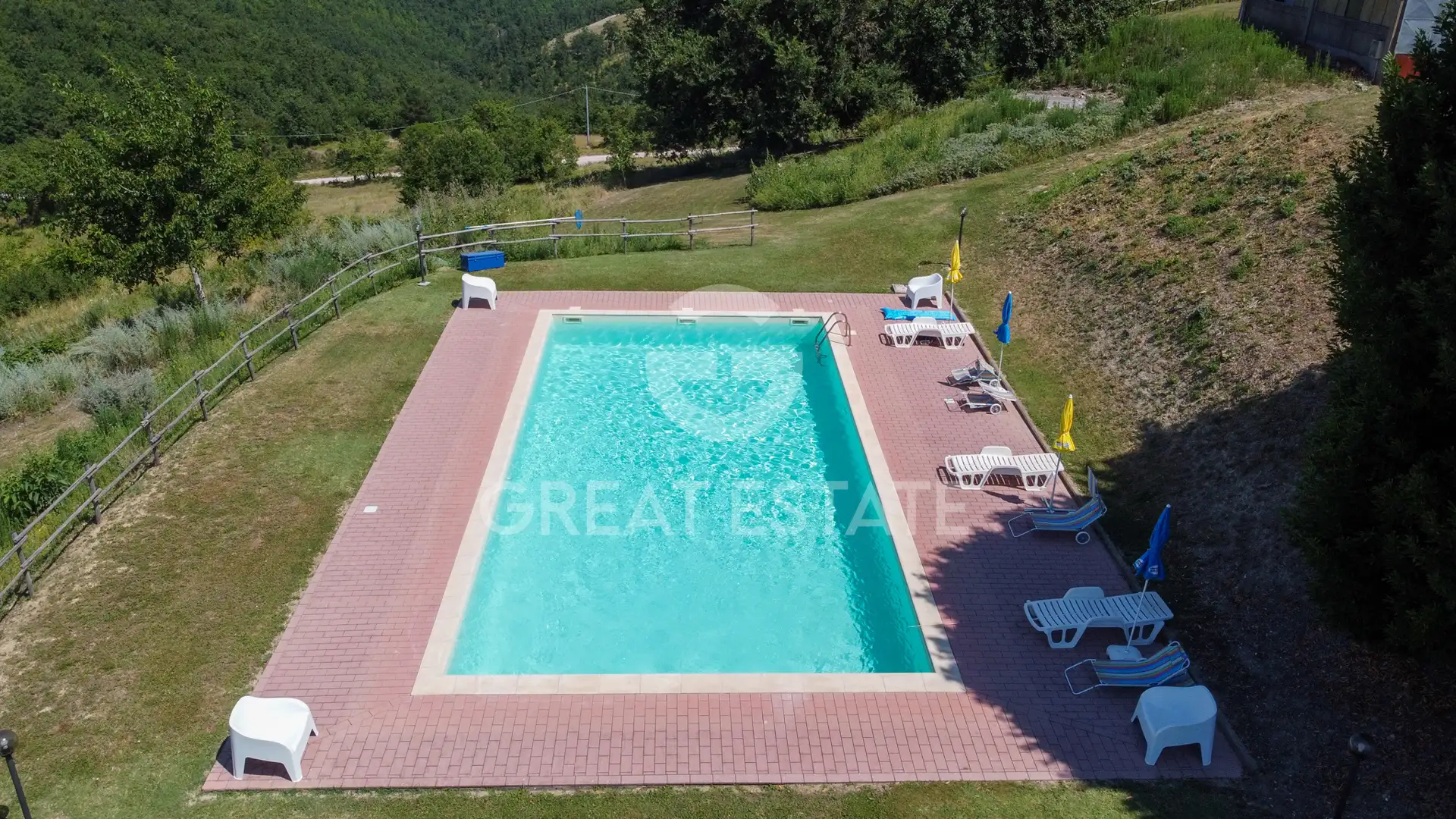 House 760m² in Italy, Perugia. Priced at 890000€ rent photo-9