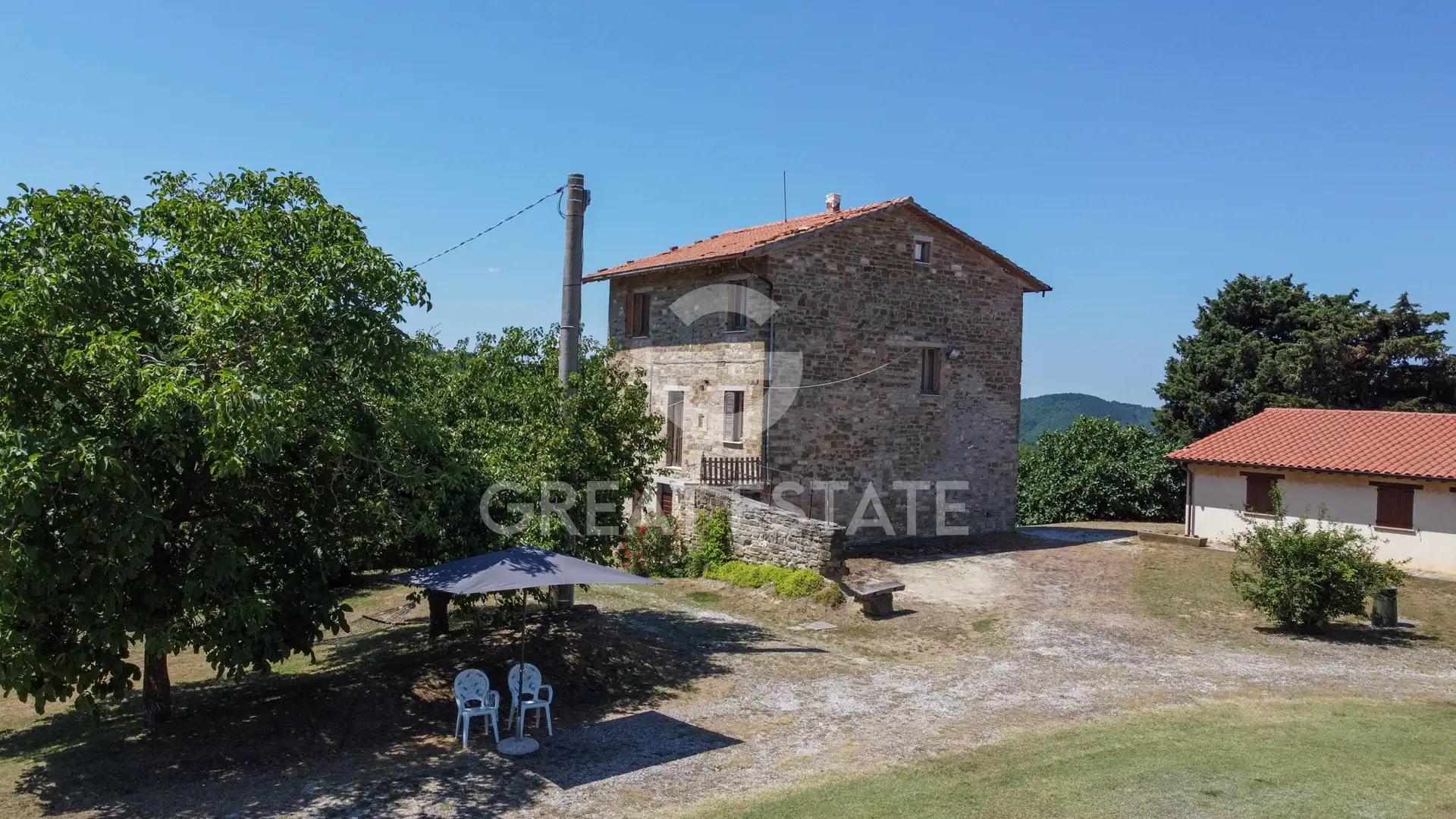 House 760m² in Italy, Perugia. Priced at 890000€ rent photo-13