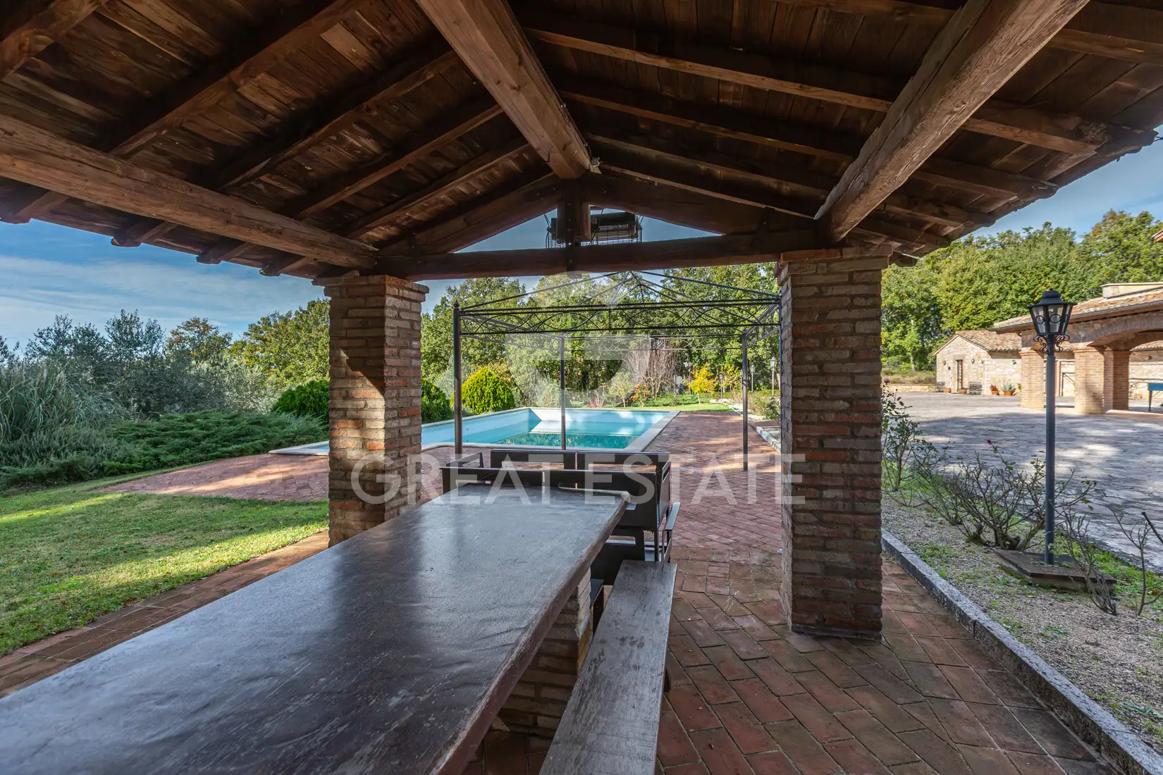 House 377m² in Italy, Perugia. Priced at 780000€ rent photo-1