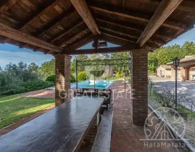 Buy in Italy for 780000€