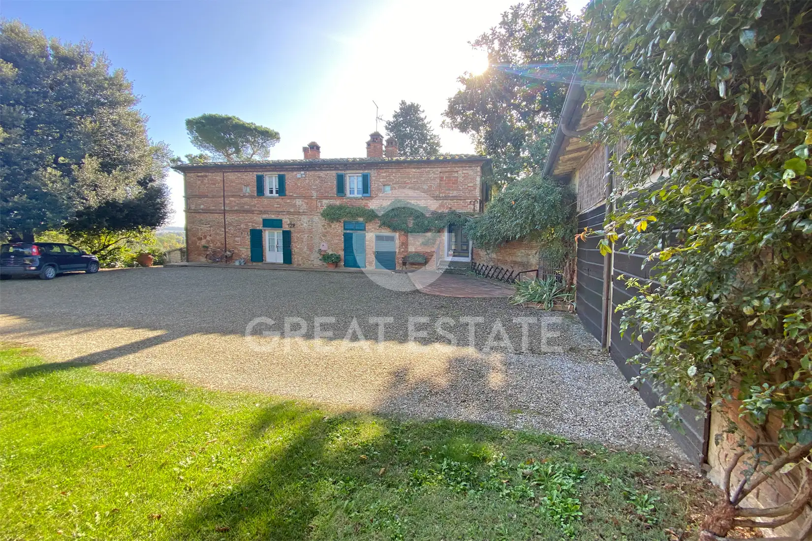 House 468m² in Italy, Arezzo. Priced at 870000€ rent photo-11