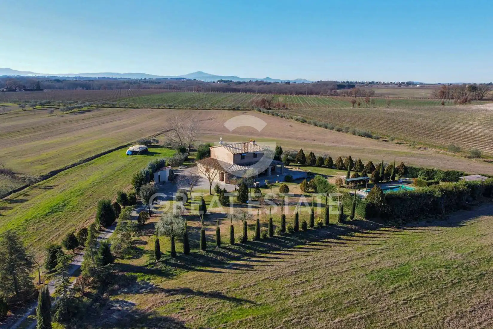 House 277m² in Italy, Arezzo. Priced at 600000€ rent photo-2