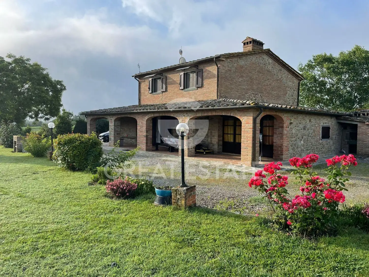 House 277m² in Italy, Arezzo. Priced at 600000€ rent photo-9